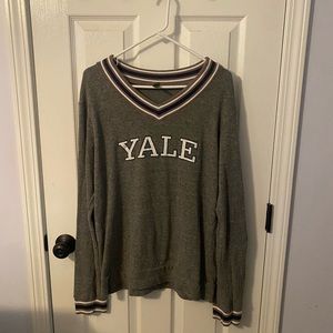 Yale crewneck